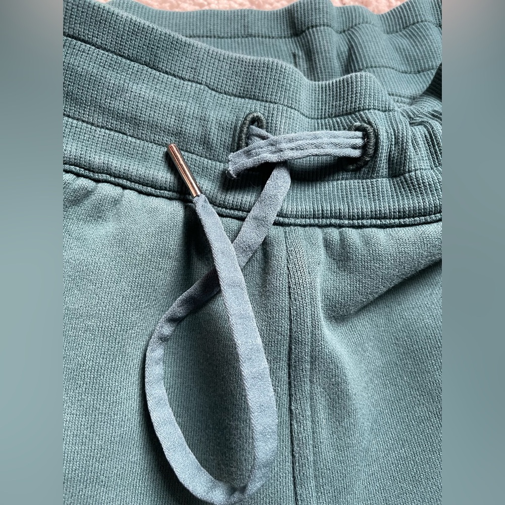 Lululemon Scuba High Rise Relaxed Jogger Size 4 - Picture 10 of 11